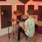 Domácí nahrávací studio nebo zkušebna: Co potřebujete vědět o akustice